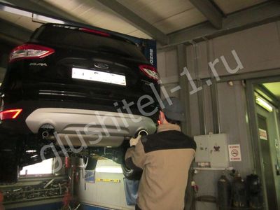 Установка насадки на глушитель  Ford Kuga I